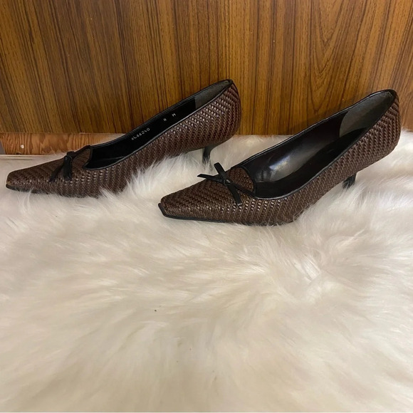 Stuart Weitzman women’s brown‎ basket  weave heels in size 8 - Picture 2 of 11